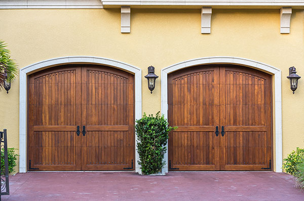 Porte garage battante
